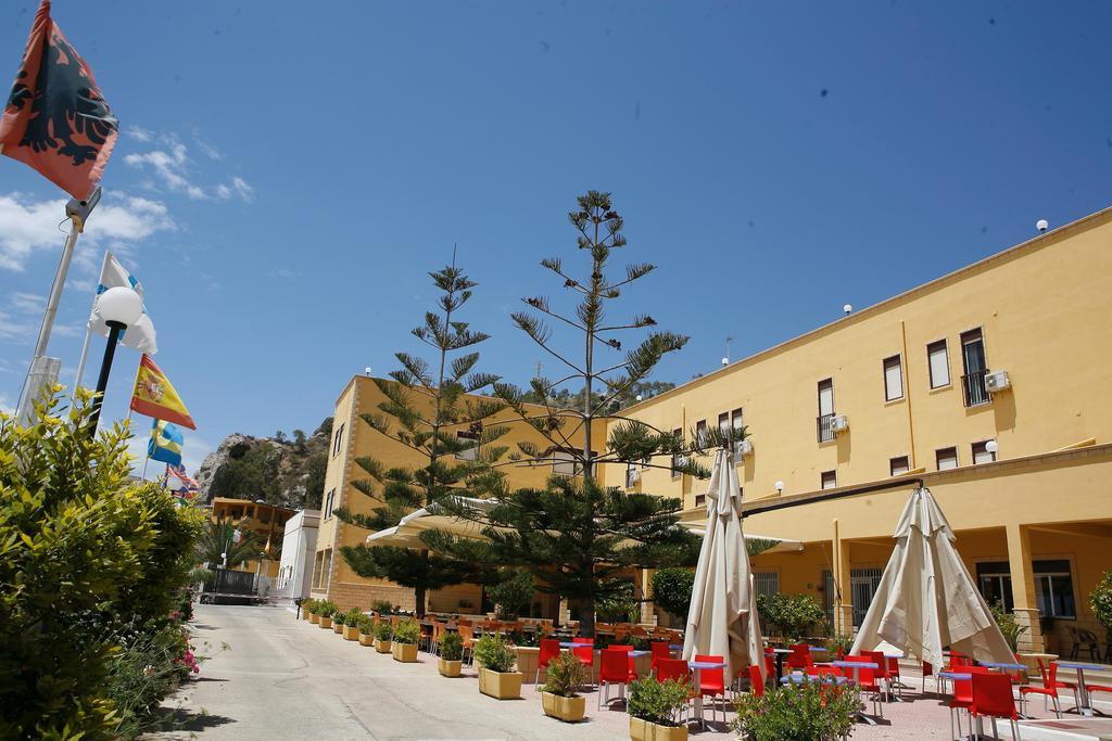 Resort Sole Mediterraneo Siculiana Marina Exterior foto